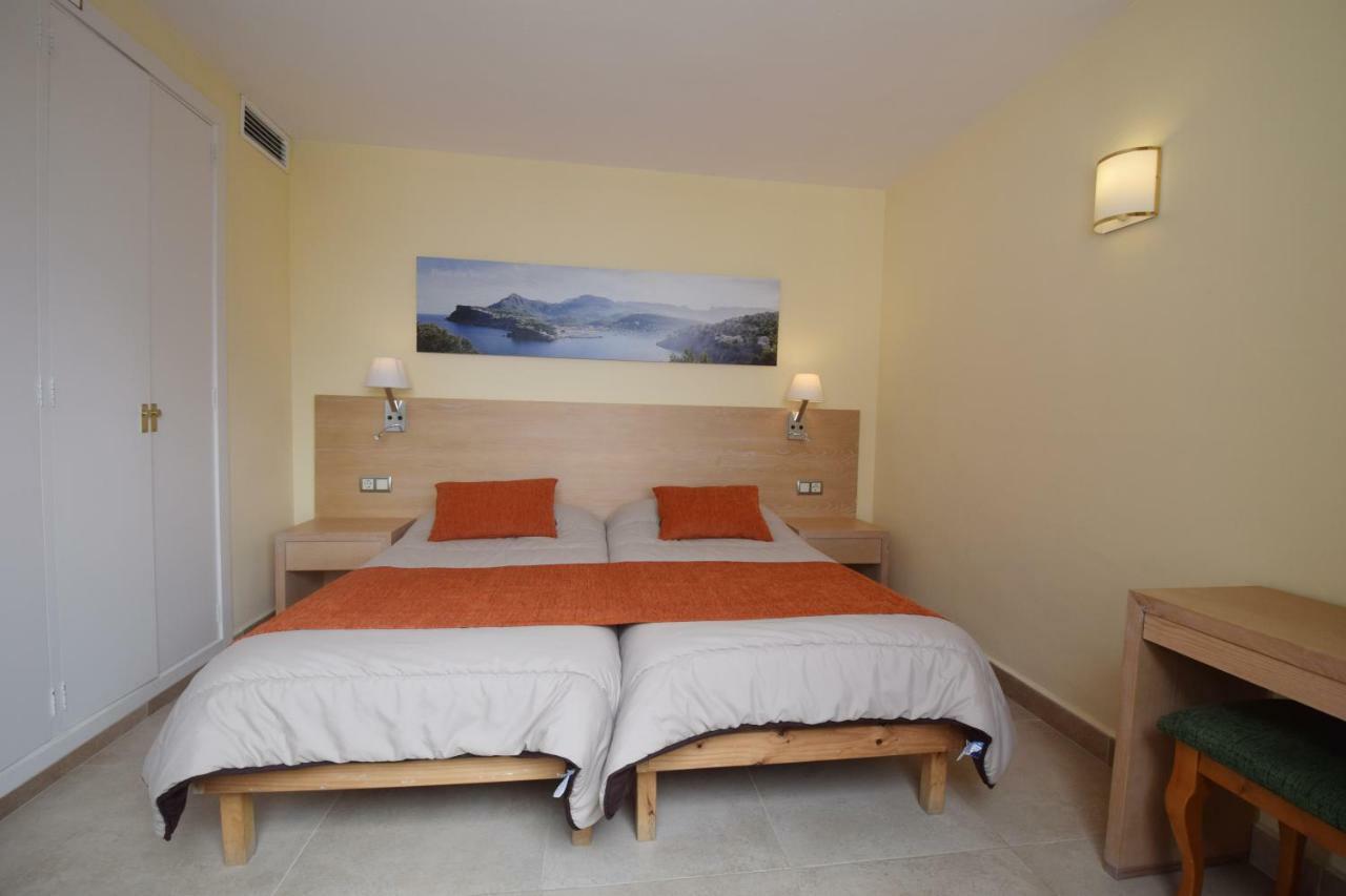 Apartamentos Ferrera Pins Cala Ferrera  Extérieur photo