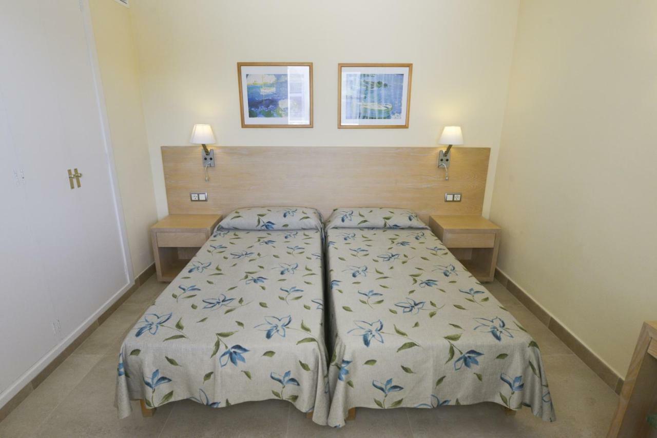 Apartamentos Ferrera Pins Cala Ferrera  Extérieur photo